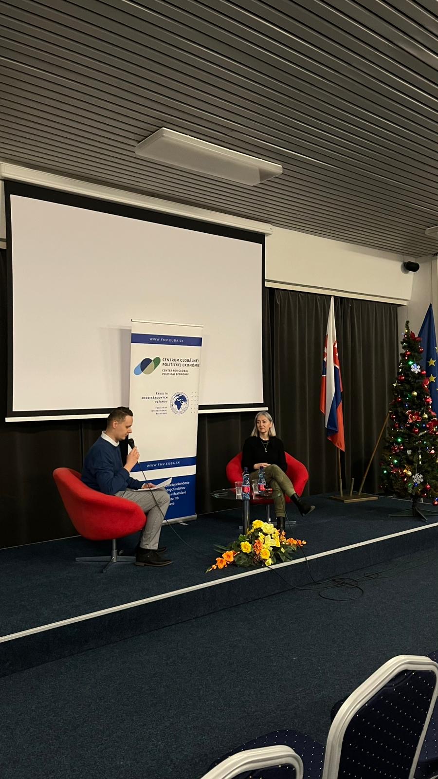 af2f23d8 bf19 49ec 9687 f3886d1c48a8